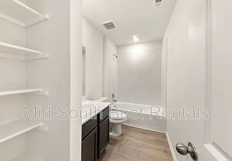 6301 Surfside Dr — Photo 15