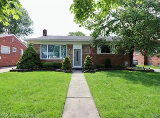1318 Rahn St, Westland, MI 48186