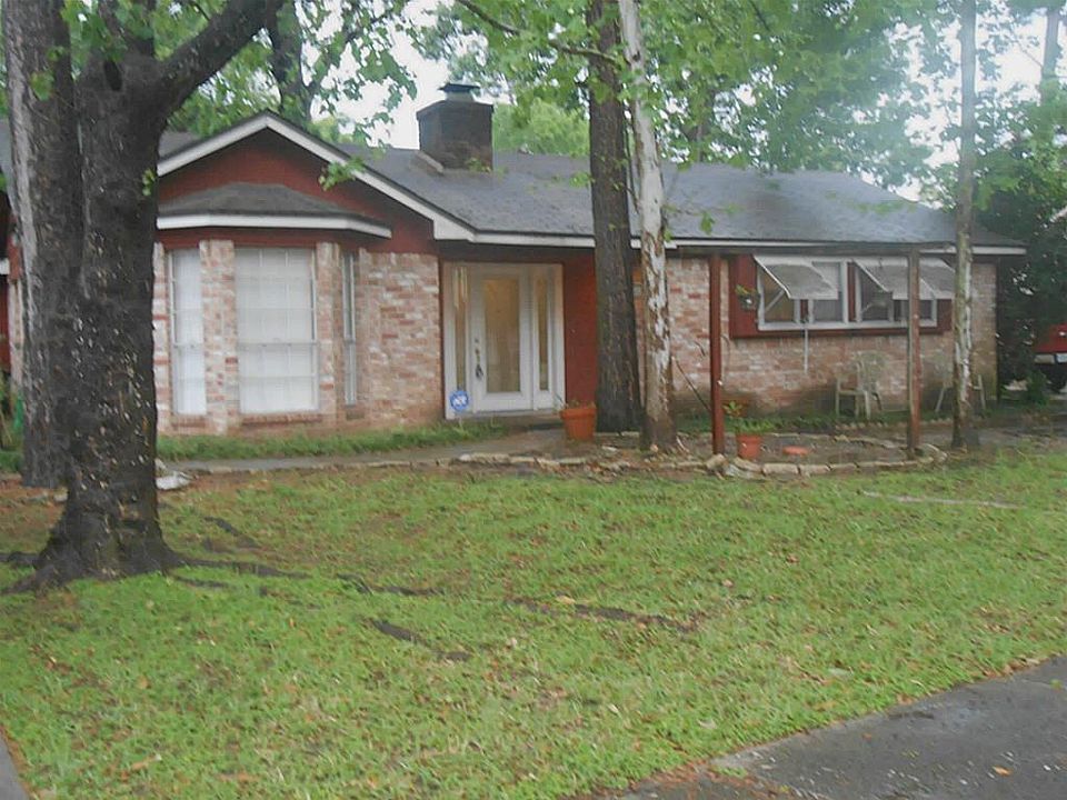 1st image of 23834 English Oak Dr