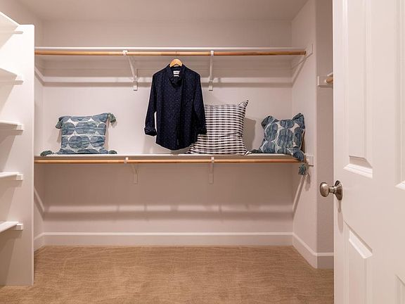 The Sycamore - Owner 39 s Closet