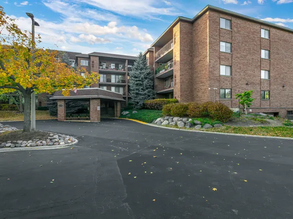51 Old Oak Dr APT 117, Buffalo Grove, IL 60089