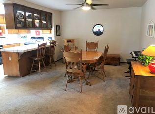 1 Fallwind Cir, Sacramento, CA 95831