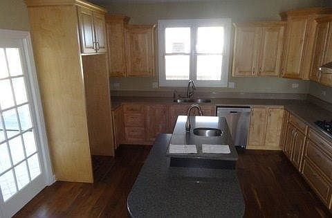 4th image of 8853 Crooked Bend St