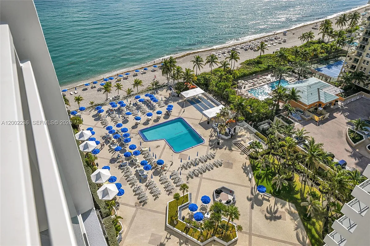 Building Photo - 2030 S Ocean Dr #2018