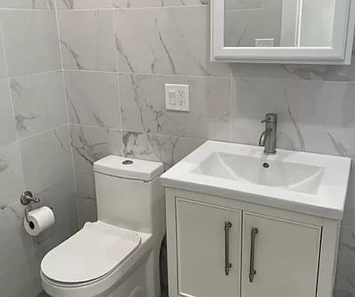 5th image of 627 Carroll St Floor 2