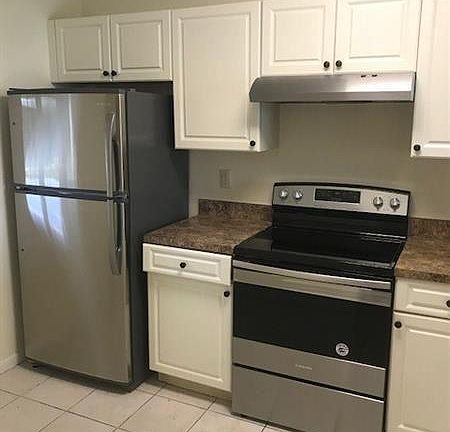 5th image of 7750 NW 50th St APT 302