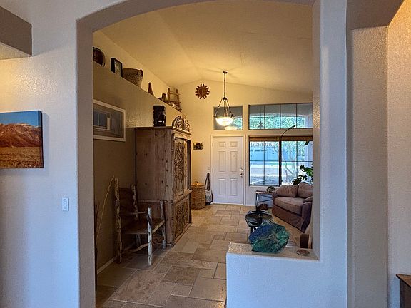 5th image of 147 E Palo Blanco Way