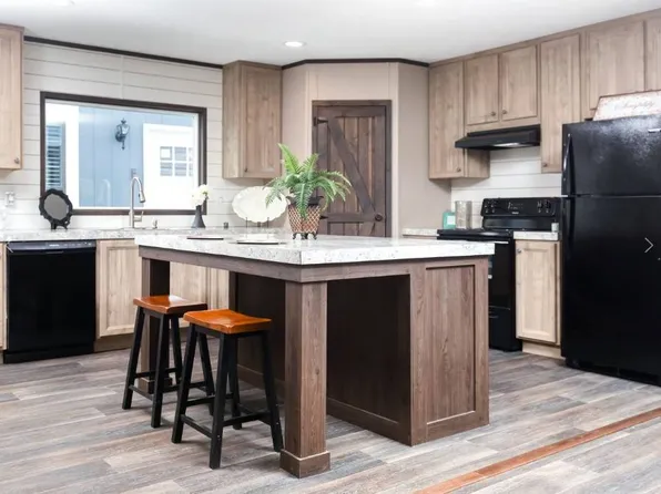 1800 Oak Grove Rd E #96, Burleson, TX 76028