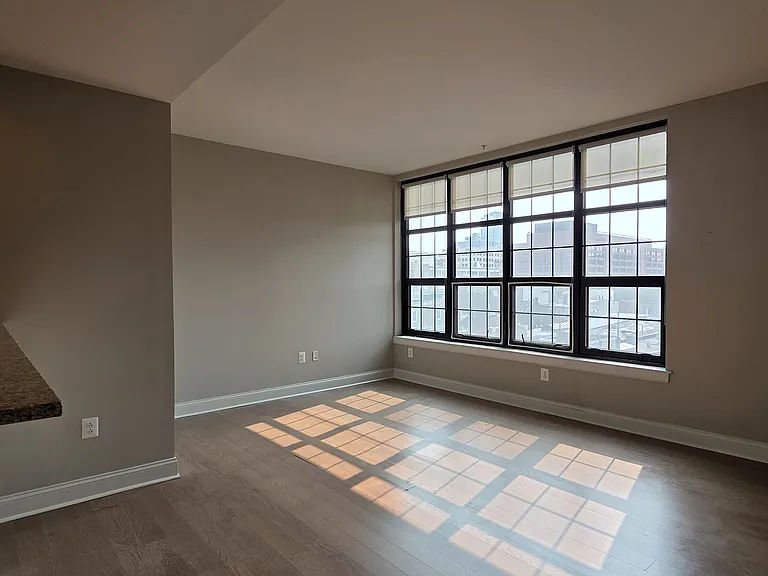 216 Arch St #715 — Photo 8