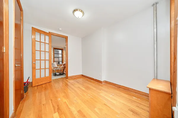 Rented by Living New York | media 11