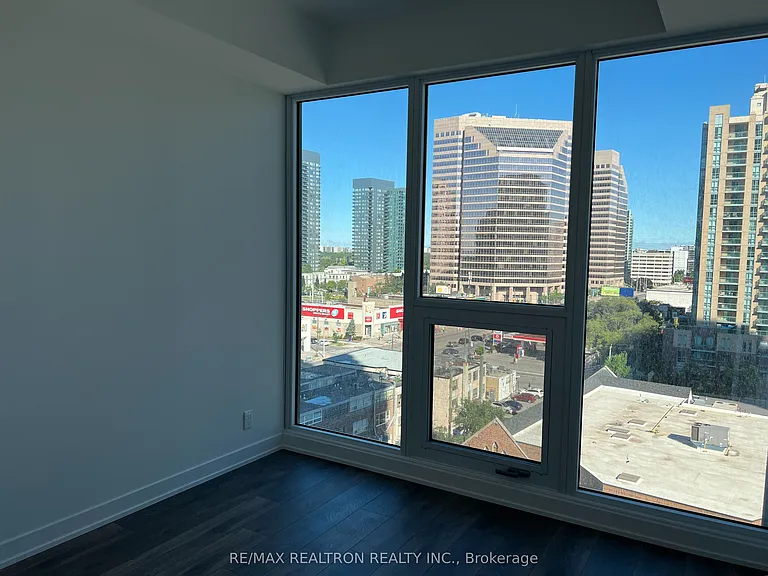 15 Holmes Ave #905 — Photo 4