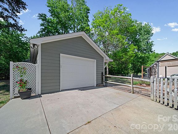 4th image of 9811 Dusty Cedar Ct