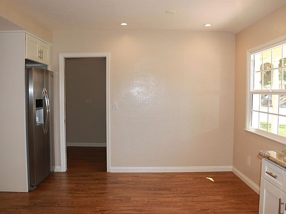 5th image of 5953 Manton Ave