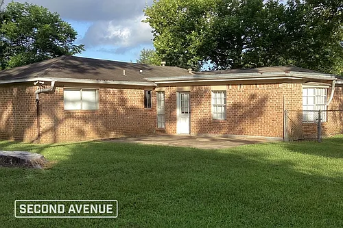 517 Gardenia St Photo 1
