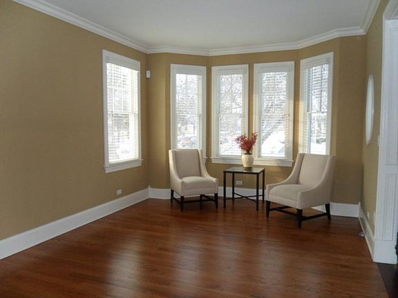 3rd image of 1 E Pine Ave
