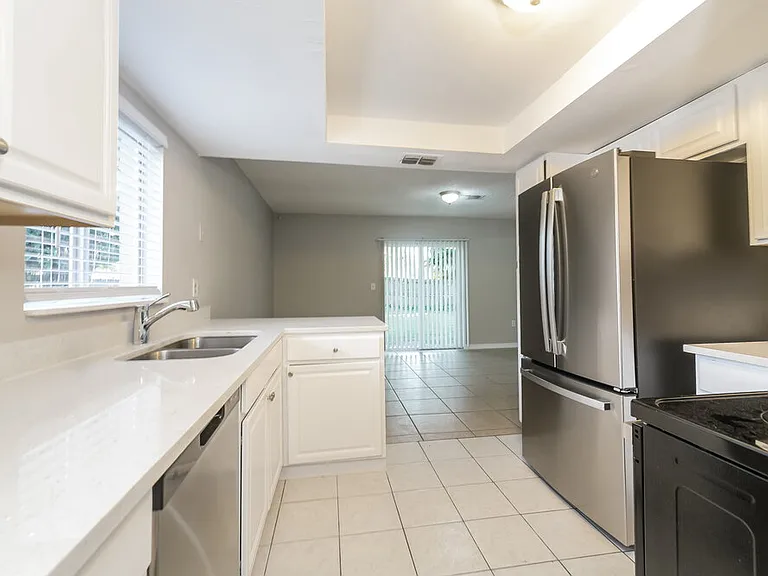 1140 Windway Cir — Photo 10
