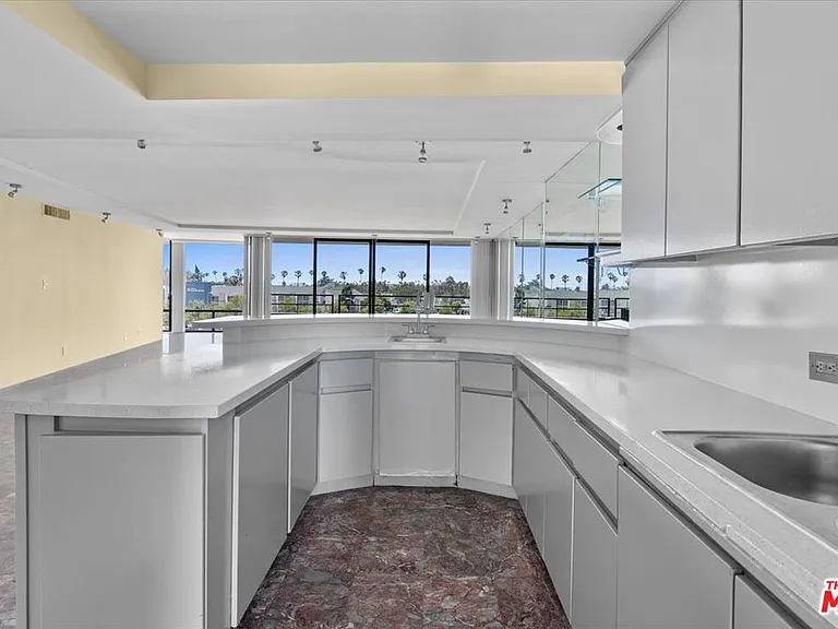 4265 Marina City Dr #101 — Photo 5