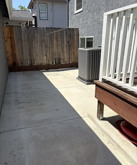 139 Claremont Ave — Photo 15