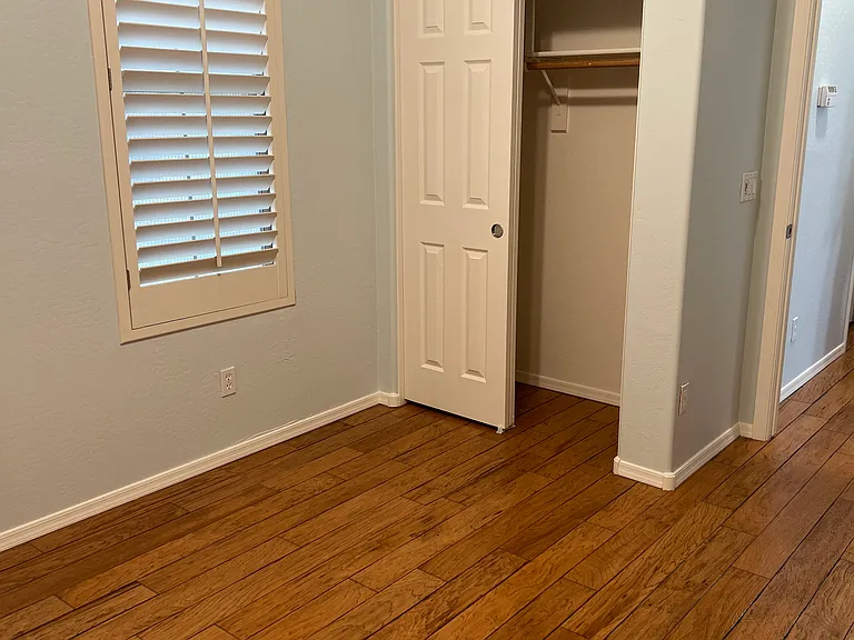 15390 W Old Oak Ln — Photo 28