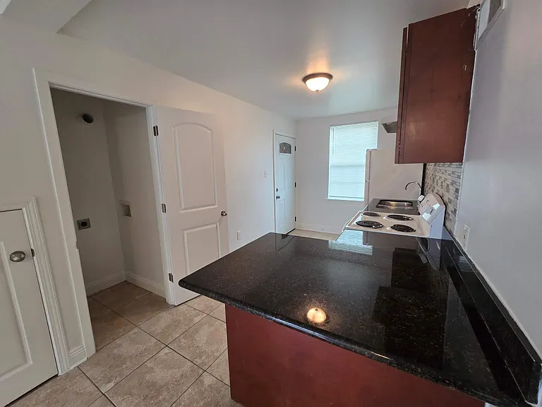 8332 Palm St #1B — Photo 5