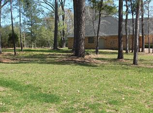 155 W Pines Dr, Montgomery, TX 77356