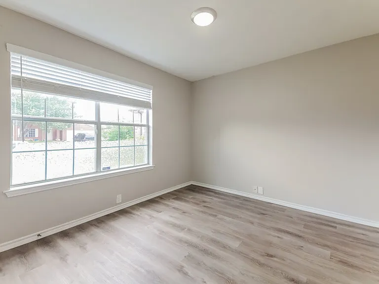 3317 Bentgate Ct — Photo 14
