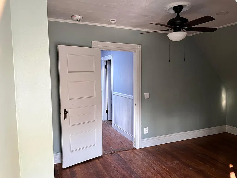 120 Columbia Ave #2 — Photo 18