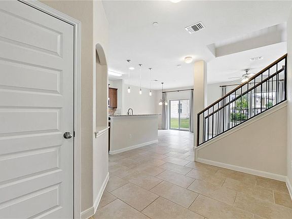 4th image of 1620 Bryant Dr Unit 1702
