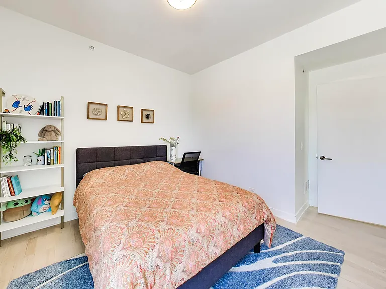 2025 W Crystal St #3 — Photo 16