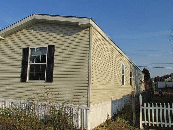 2nd image of 22 Union St