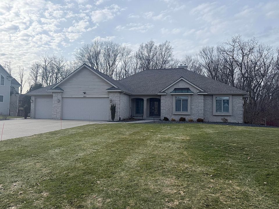 1st image of 351 Stonehenge Dr SW