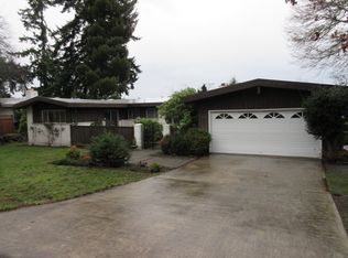 1702 126th Ave SE, Bellevue, WA 98005