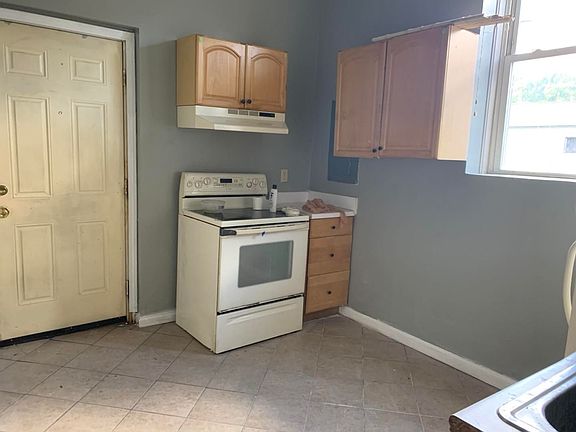 2nd image of 106 N 1st Ave #C