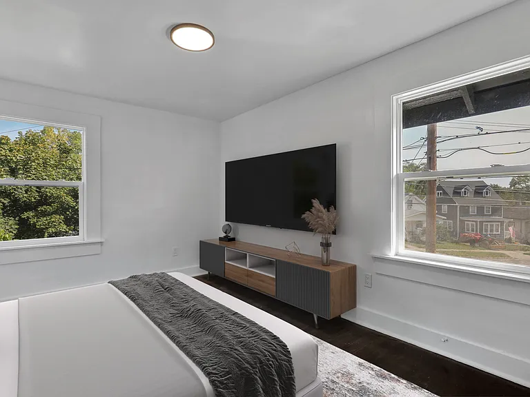 1428 E Cesar E Chavez Ave — Photo 10