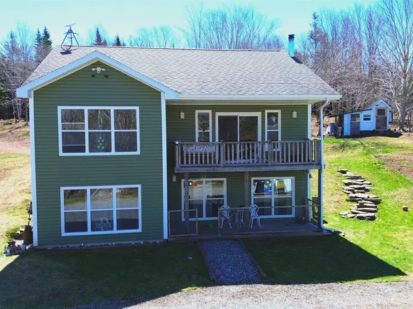 6775 Highlands Rd, Christmas Island, NS B1T 1L8