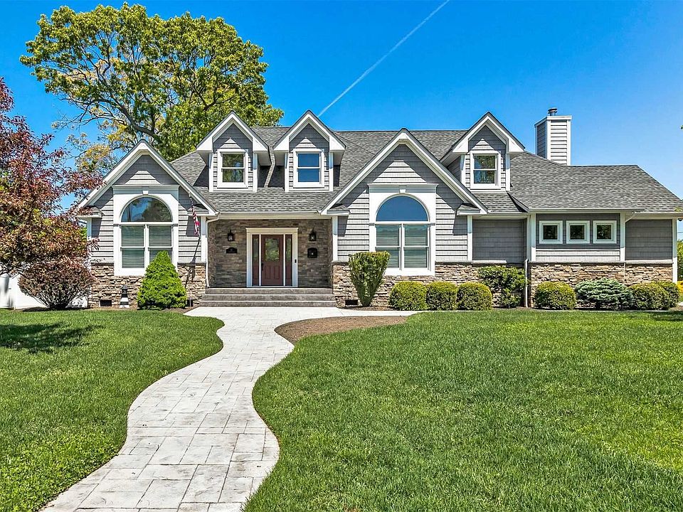 1st image of 27 Quintuck Ln