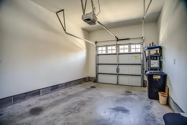 213 Bixby Private Ln — Photo 20