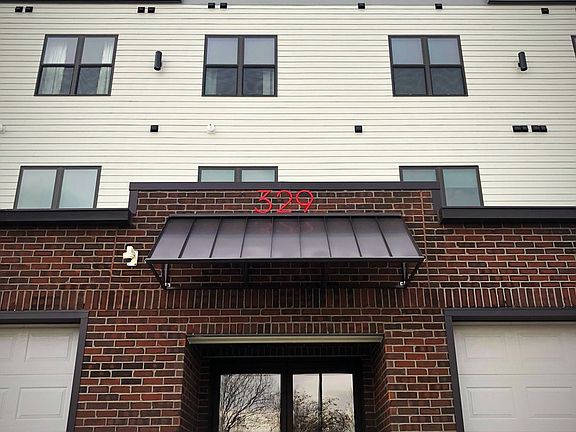 3rd image of 329 12th Ave SE APT 305