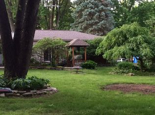 2105 Oklahoma Ave, Rochester Hills, MI 48309