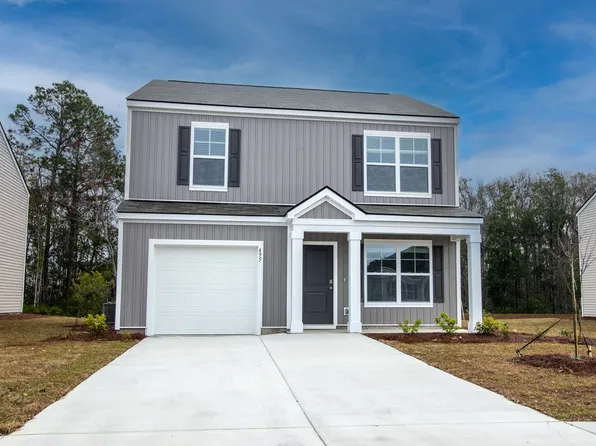495 Coconut Dr, Bloomingdale, GA 31302
