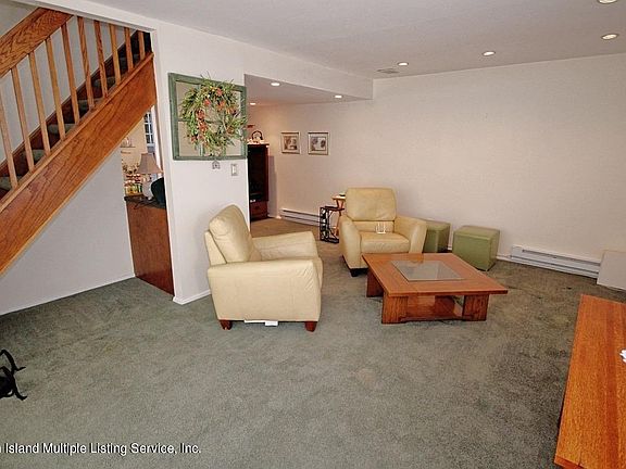 5th image of 7 McArthur Ave