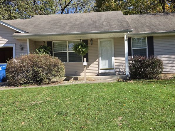 702 Campbell Ave