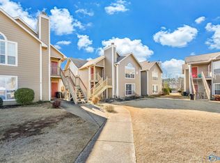 261 Waters Edge Ln, Madison, AL 35758