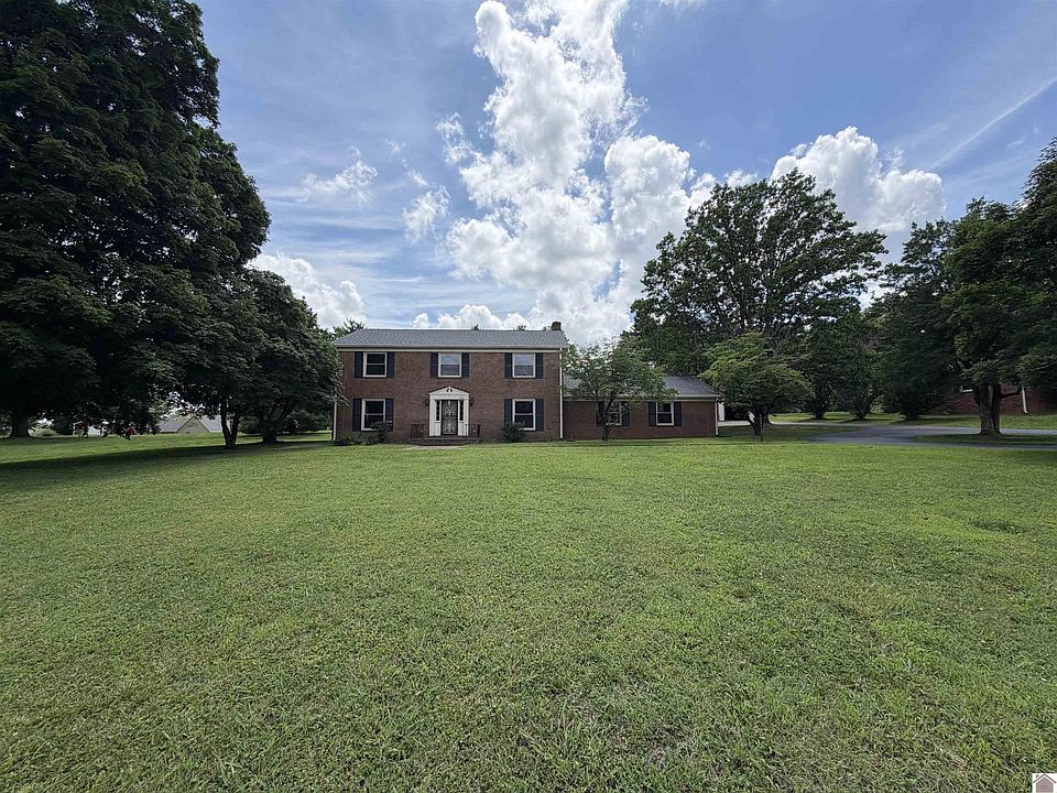 1st image of 208 Cedar Creek Rd