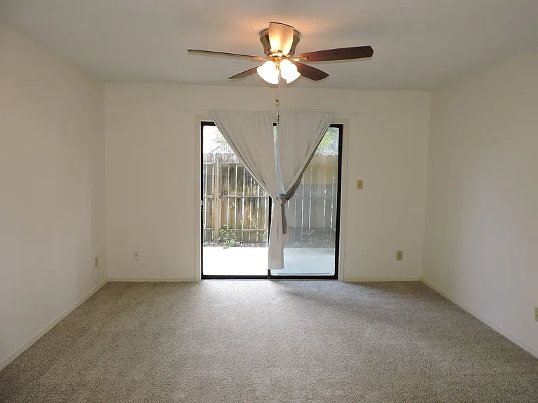 2299 Scenic Highway Cir #2 — Photo 4