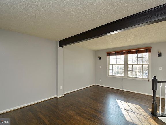 5th image of 6310 Lightburn Ct