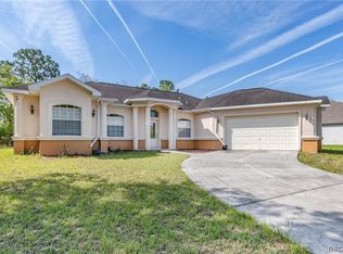 37 Greenpark Blvd, Homosassa, FL 34446