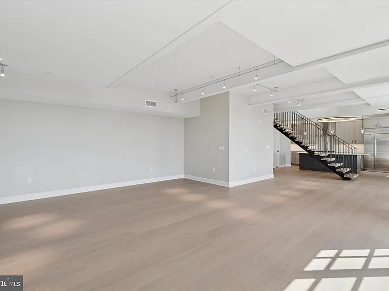 50 N Main St #302 — Photo 16