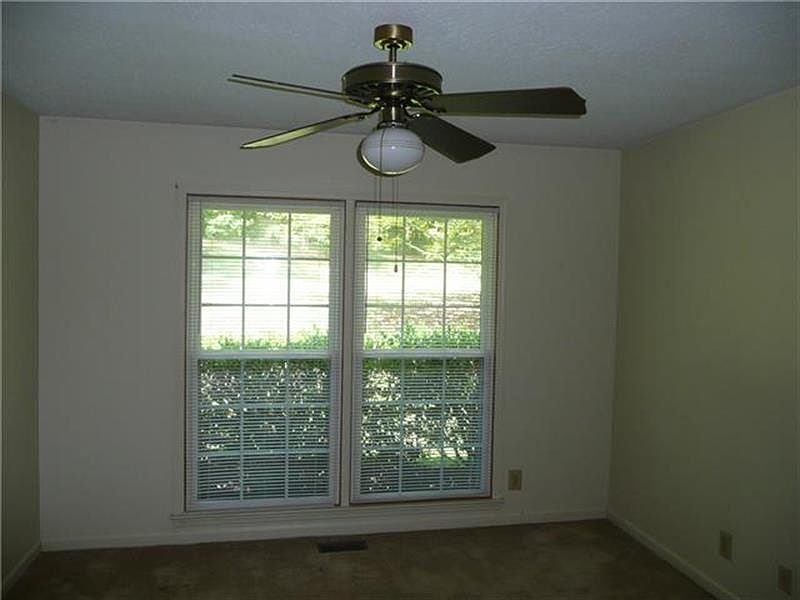 2nd image of 5129 Idleway Dr