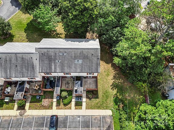 5th image of 4764 Old Lantern Way
